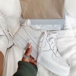 Womens Nike Air Force 1 Triple White